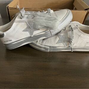 Vintage Havana White and Silver Star Sneakers